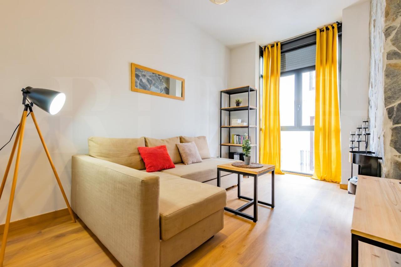 Cozy Flat With Common Pool & Parking - Center By Rems Málaga Exterior foto