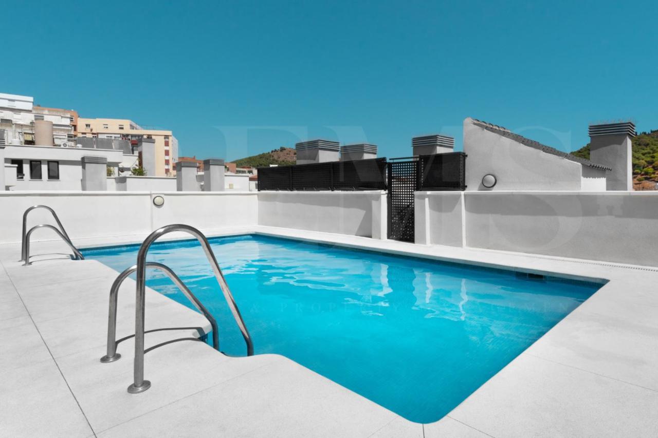 Cozy Flat With Common Pool & Parking - Center By Rems Málaga Exterior foto
