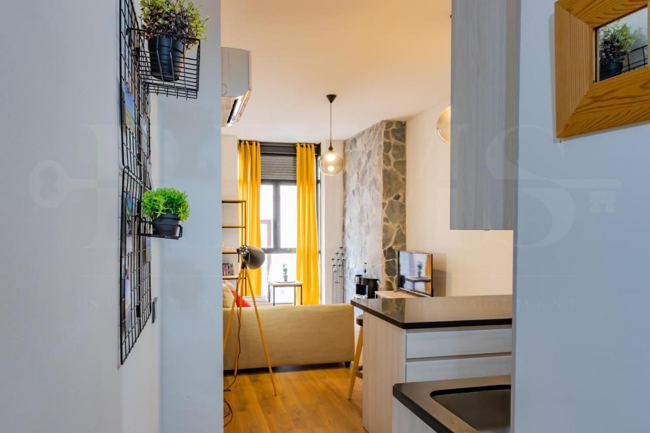 Cozy Flat With Common Pool & Parking - Center By Rems Málaga Exterior foto