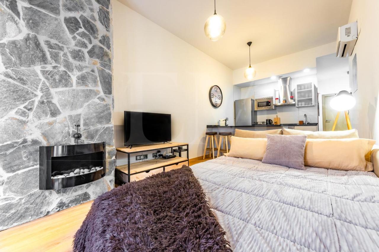 Cozy Flat With Common Pool & Parking - Center By Rems Málaga Exterior foto