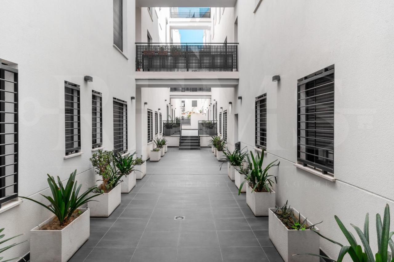 Cozy Flat With Common Pool & Parking - Center By Rems Málaga Exterior foto