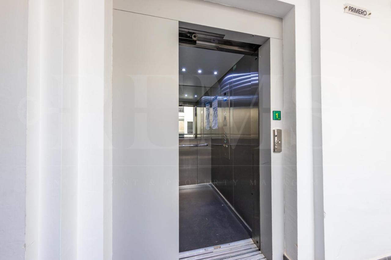 Cozy Flat With Common Pool & Parking - Center By Rems Málaga Exterior foto